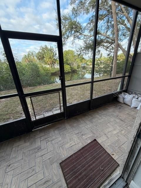 For Rent: $1,200 (1 beds, 1 baths, 760 Square Feet)