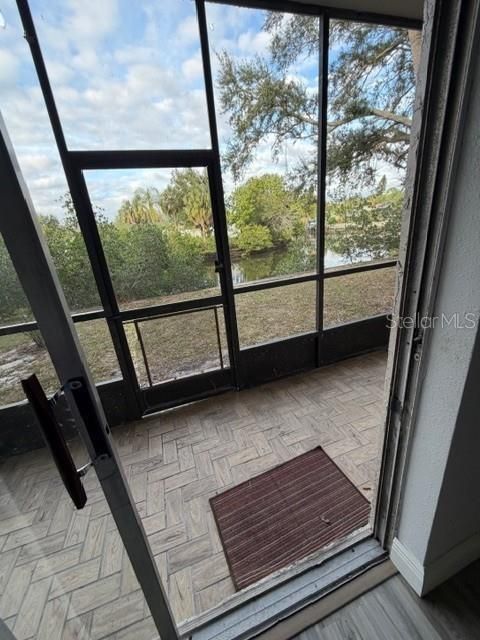 For Rent: $1,200 (1 beds, 1 baths, 760 Square Feet)