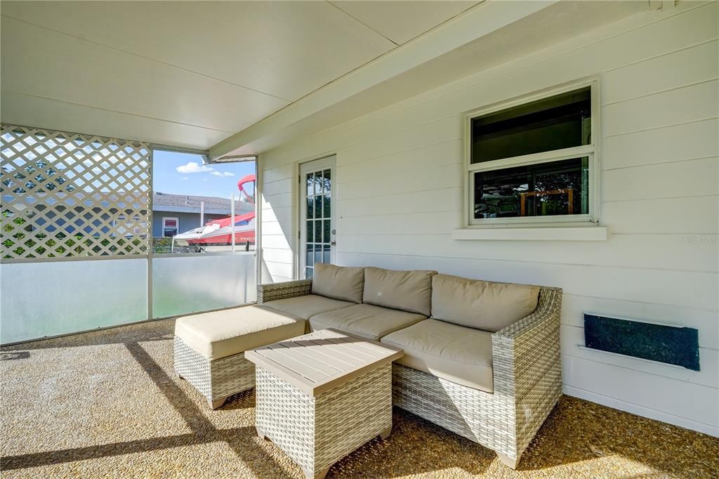 For Rent: $3,750 (3 beds, 3 baths, 2017 Square Feet)