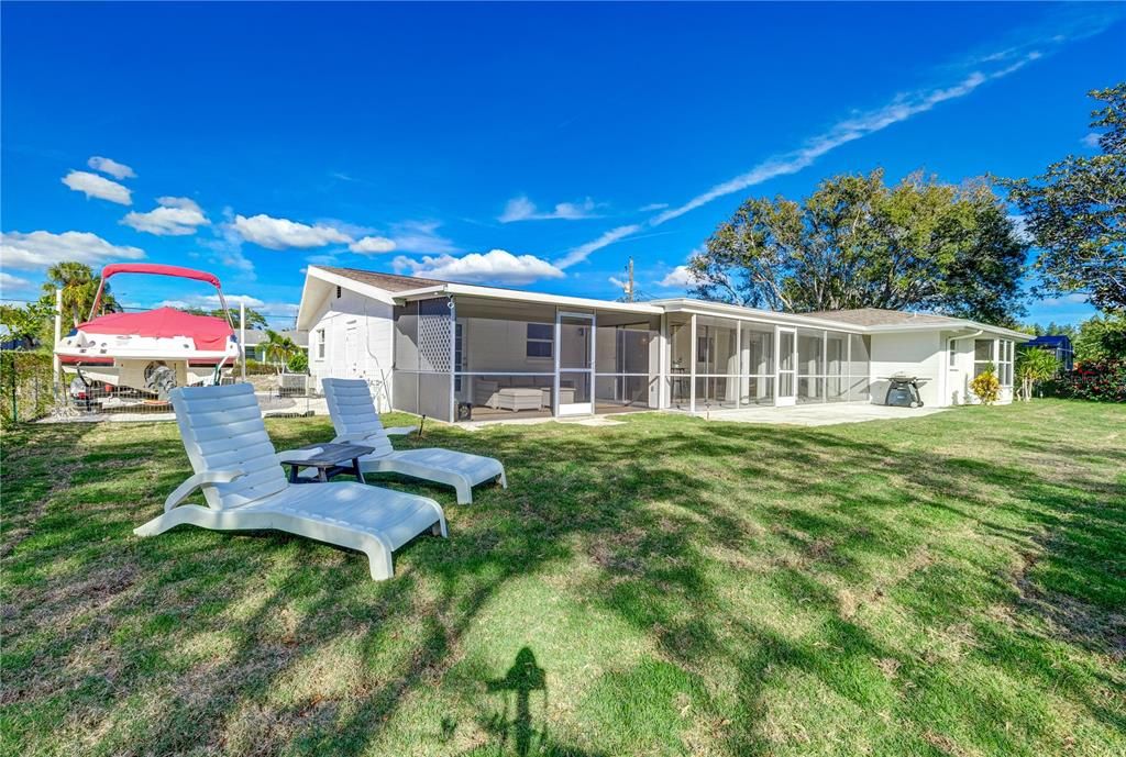 For Rent: $3,750 (3 beds, 3 baths, 2017 Square Feet)