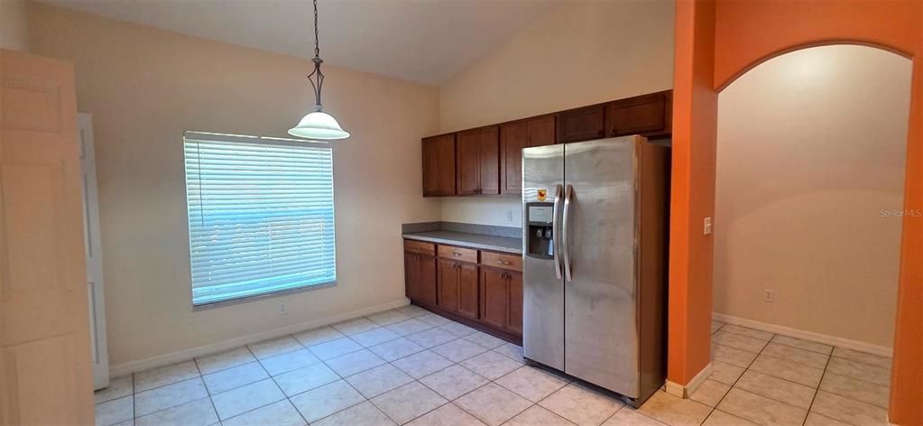 For Rent: $1,950 (4 beds, 2 baths, 1748 Square Feet)