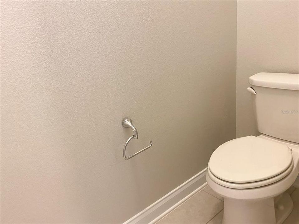 出租: $3,000 (2 贝兹, 2 浴室, 1612 平方英尺)