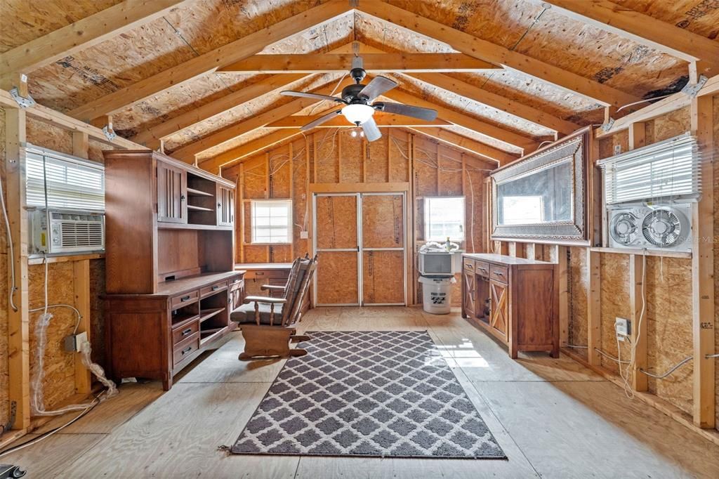 Active With Contract: $235,000 (3 beds, 1 baths, 770 Square Feet)