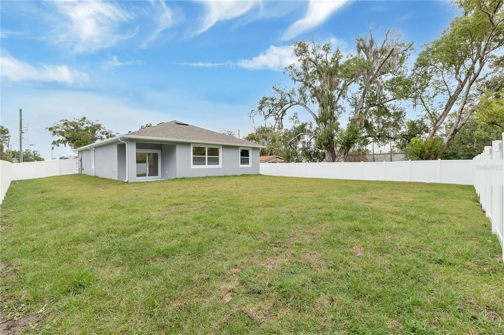 На продажу: $450,000 (4 спален, 2 ванн, 1802 Квадратных фут)