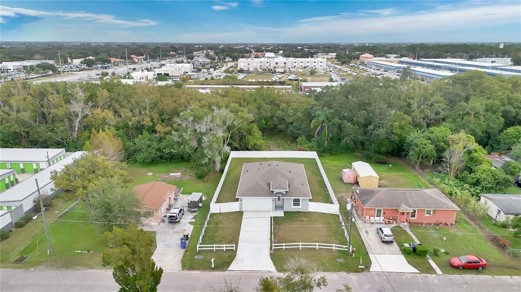 На продажу: $450,000 (4 спален, 2 ванн, 1802 Квадратных фут)