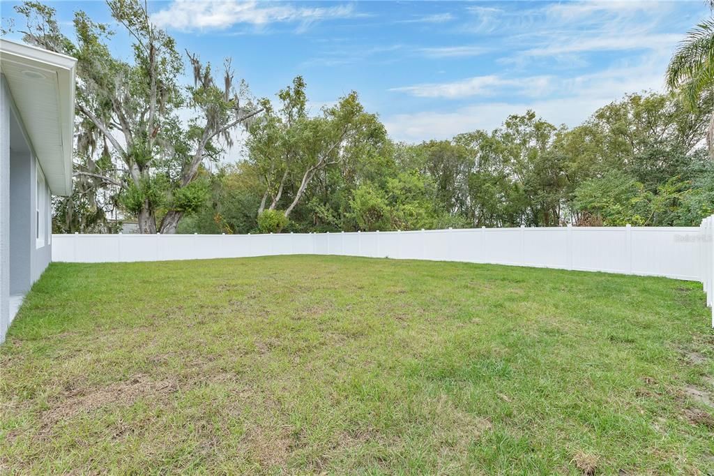 На продажу: $450,000 (4 спален, 2 ванн, 1802 Квадратных фут)