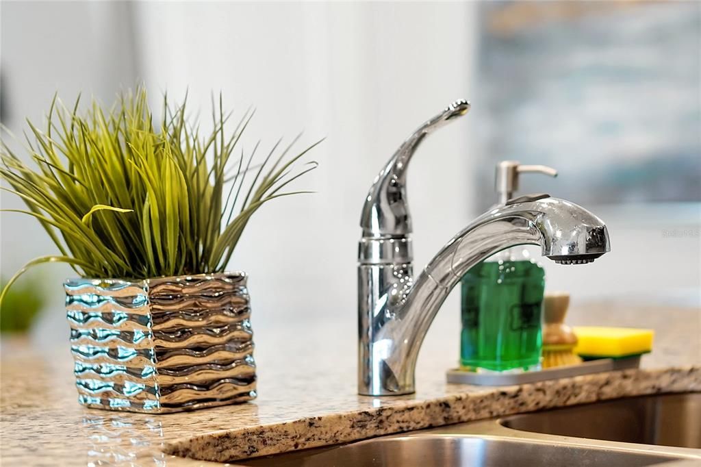 待售: $585,000 (5 贝兹, 4 浴室, 2504 平方英尺)