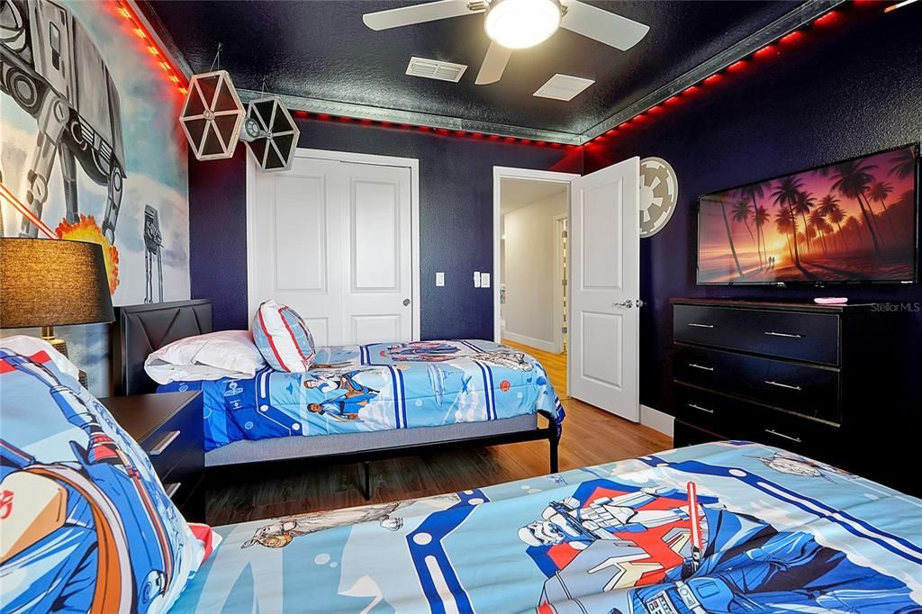 待售: $585,000 (5 贝兹, 4 浴室, 2504 平方英尺)