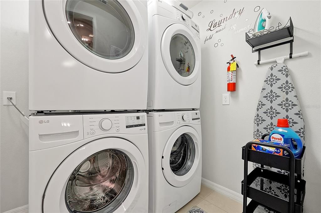 待售: $585,000 (5 贝兹, 4 浴室, 2504 平方英尺)