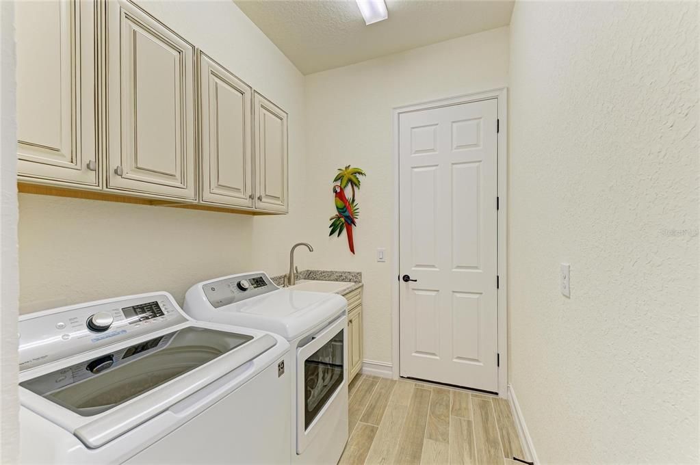 For Sale: $1,325,000 (4 beds, 2 baths, 2390 Square Feet)