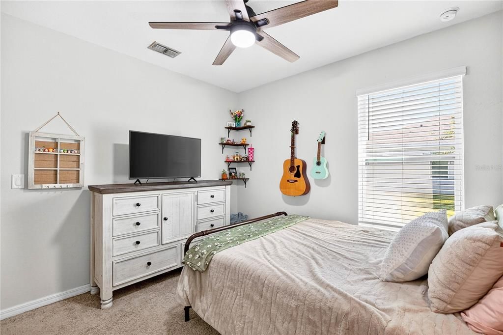 For Sale: $365,000 (4 beds, 2 baths, 1846 Square Feet)