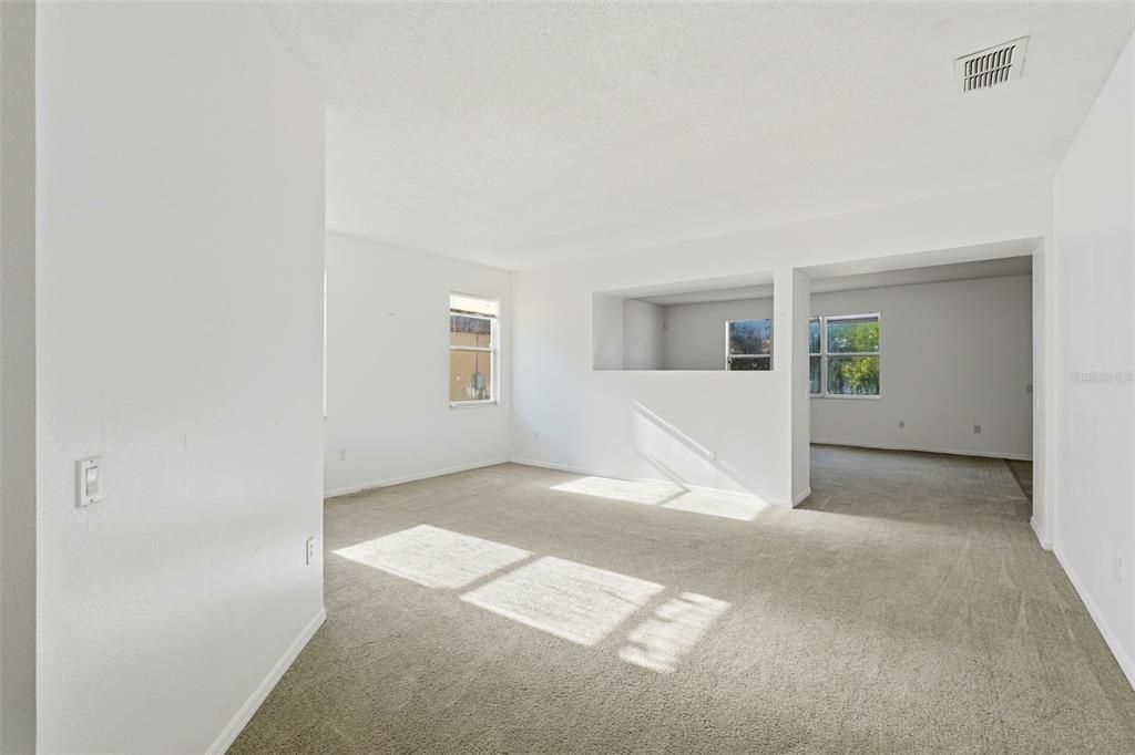 En Venta: $309,900 (3 camas, 2 baños, 1896 Pies cuadrados)