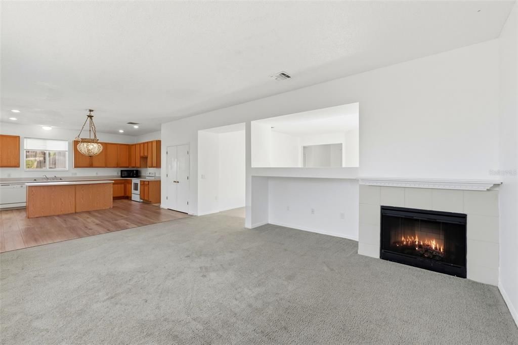 En Venta: $309,900 (3 camas, 2 baños, 1896 Pies cuadrados)