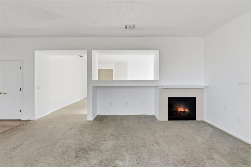 En Venta: $309,900 (3 camas, 2 baños, 1896 Pies cuadrados)