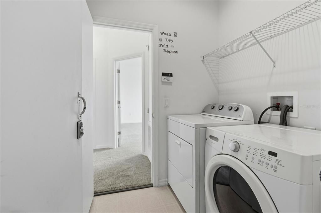 En Venta: $309,900 (3 camas, 2 baños, 1896 Pies cuadrados)