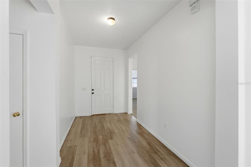 En Venta: $309,900 (3 camas, 2 baños, 1896 Pies cuadrados)