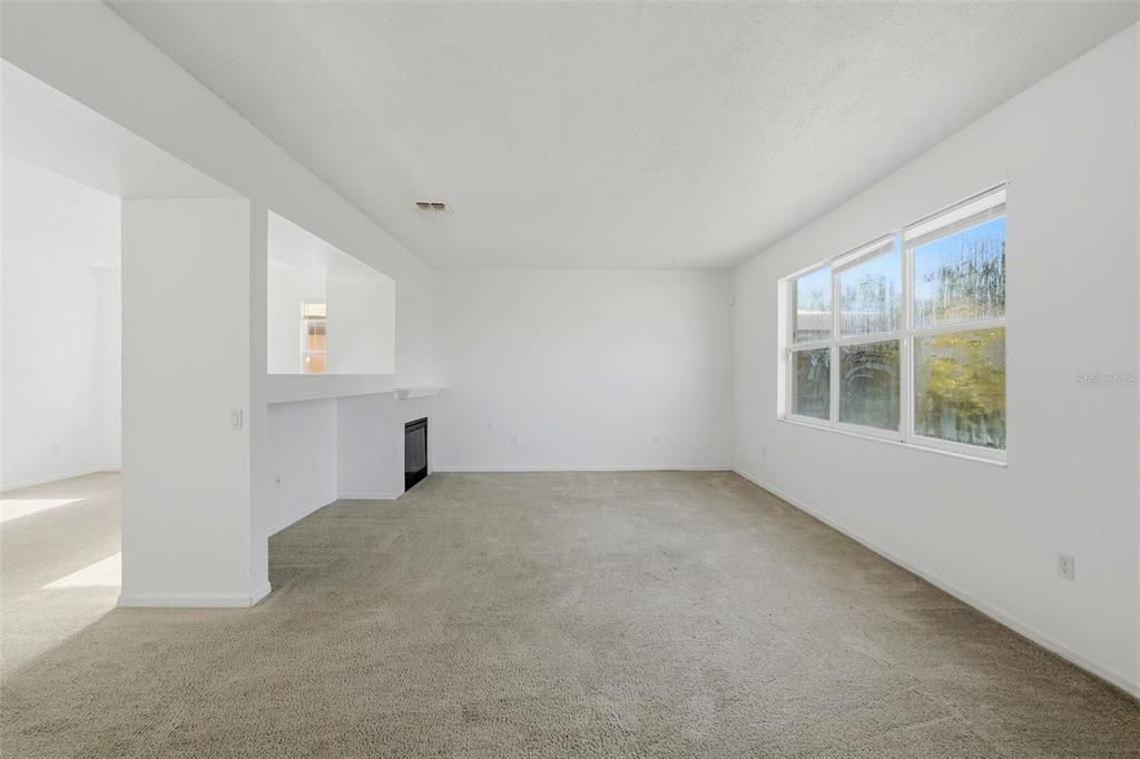 En Venta: $309,900 (3 camas, 2 baños, 1896 Pies cuadrados)