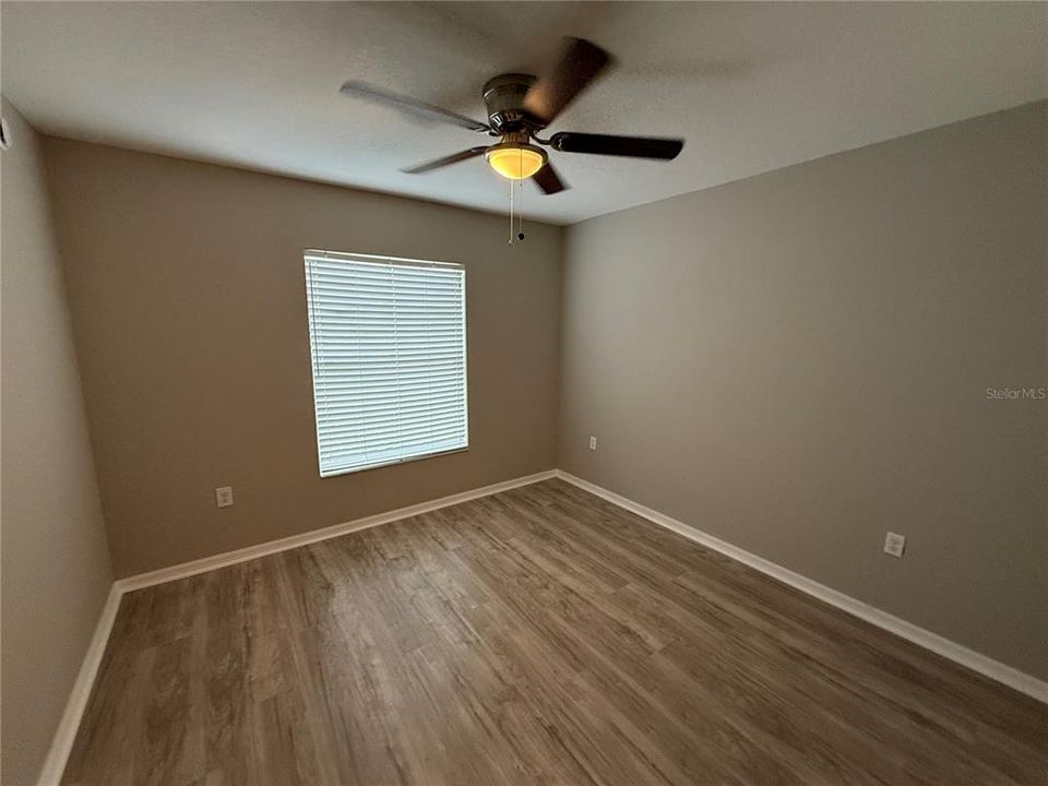 For Rent: $1,975 (4 beds, 2 baths, 1688 Square Feet)