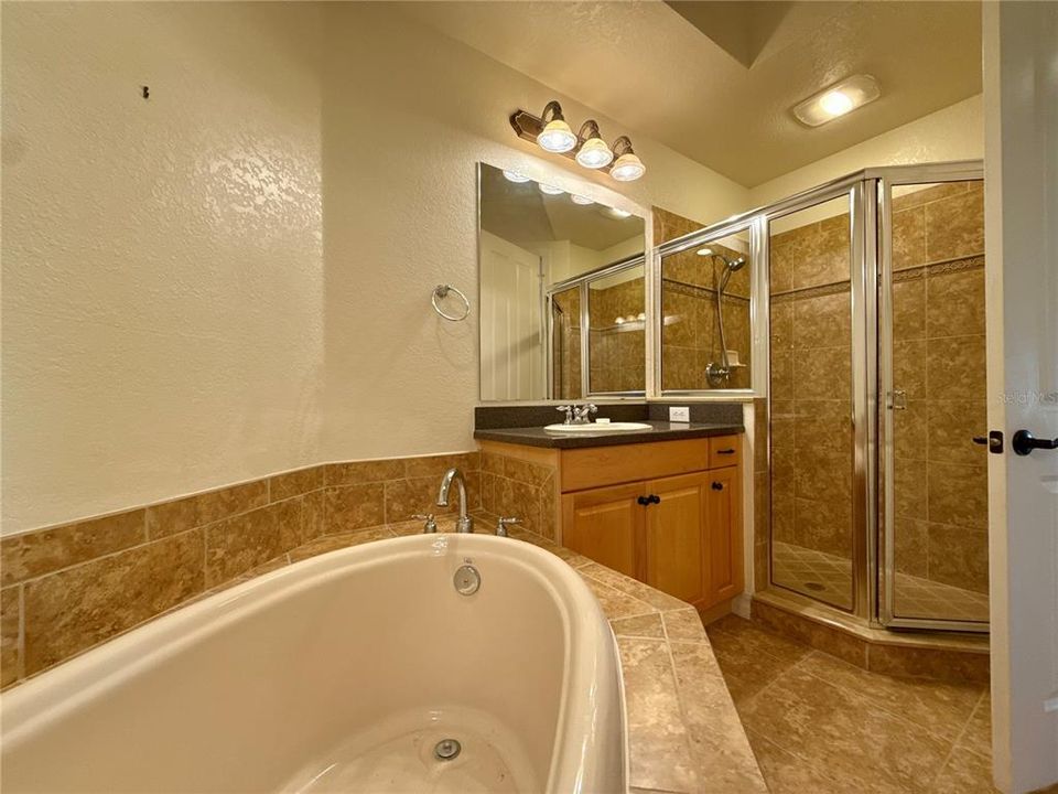 En Venta: $229,900 (2 camas, 2 baños, 1485 Pies cuadrados)