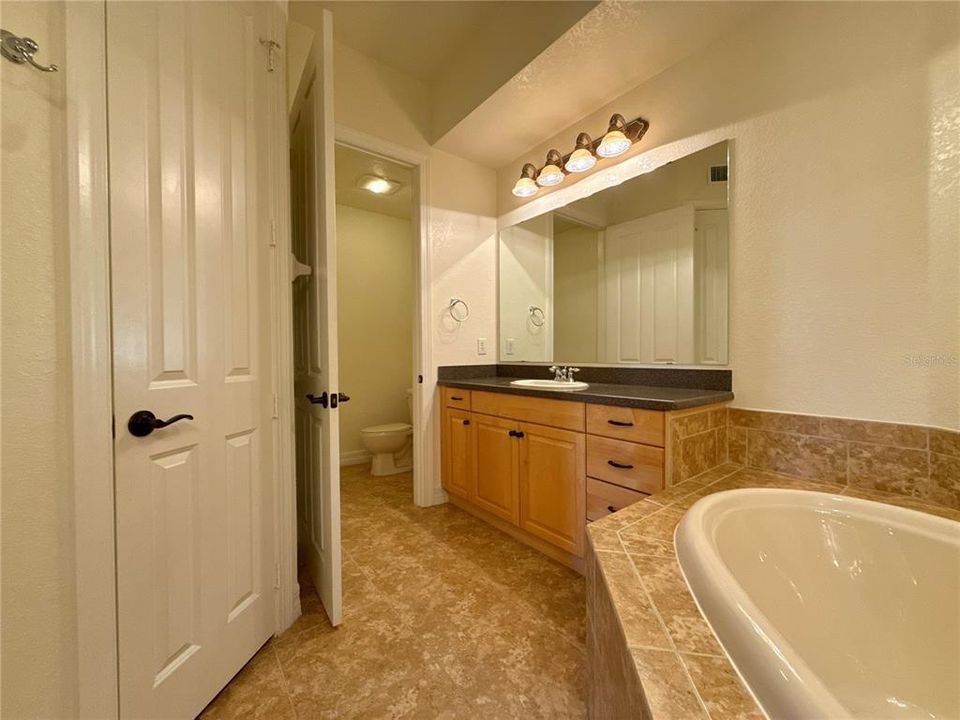 En Venta: $229,900 (2 camas, 2 baños, 1485 Pies cuadrados)