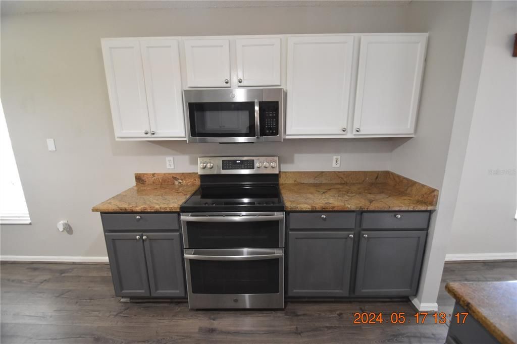 出租: $2,295 (3 贝兹, 2 浴室, 1865 平方英尺)