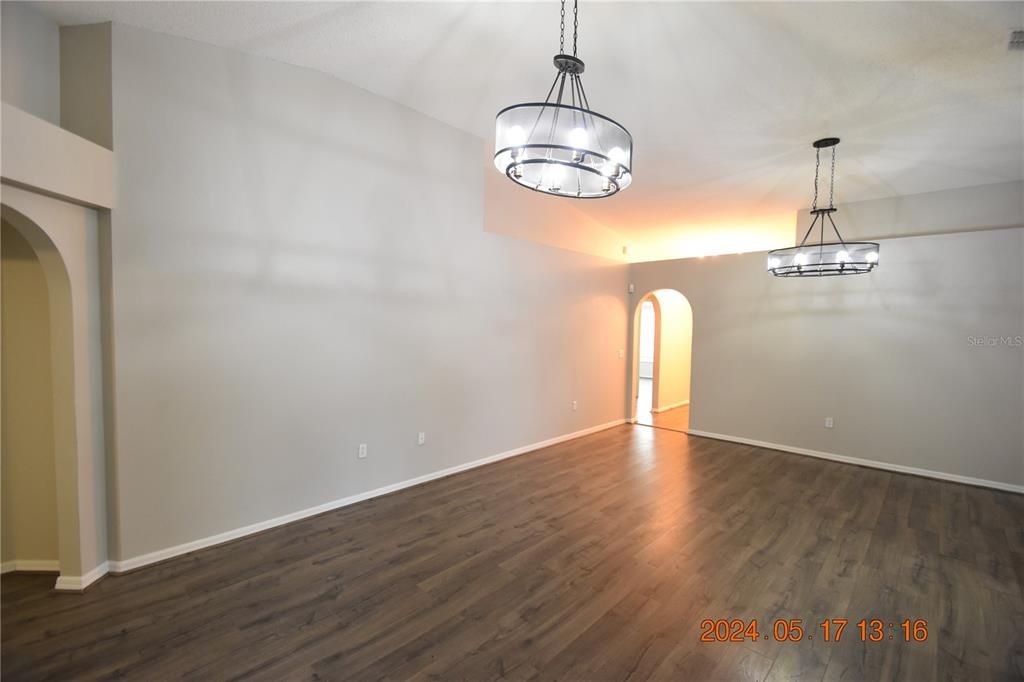 出租: $2,295 (3 贝兹, 2 浴室, 1865 平方英尺)