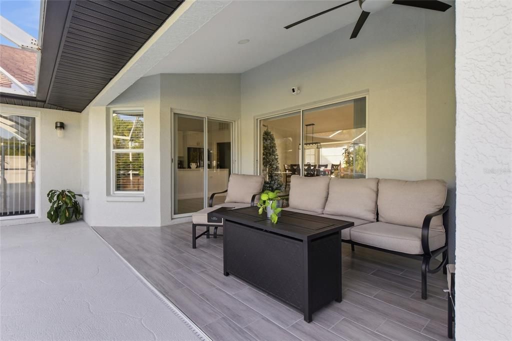 На продажу: $550,000 (3 спален, 2 ванн, 1910 Квадратных фут)