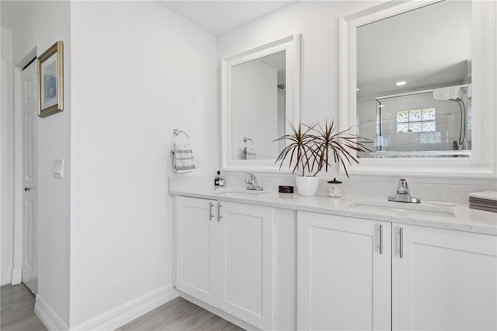 На продажу: $550,000 (3 спален, 2 ванн, 1910 Квадратных фут)