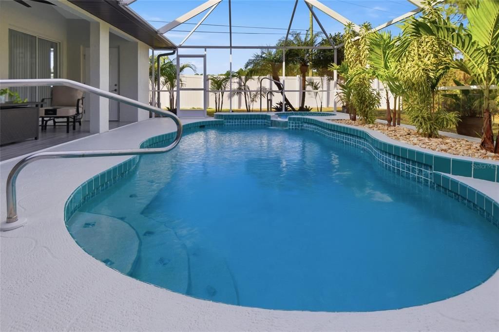 На продажу: $550,000 (3 спален, 2 ванн, 1910 Квадратных фут)