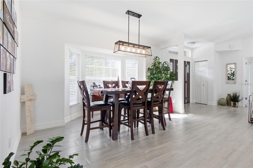 На продажу: $550,000 (3 спален, 2 ванн, 1910 Квадратных фут)