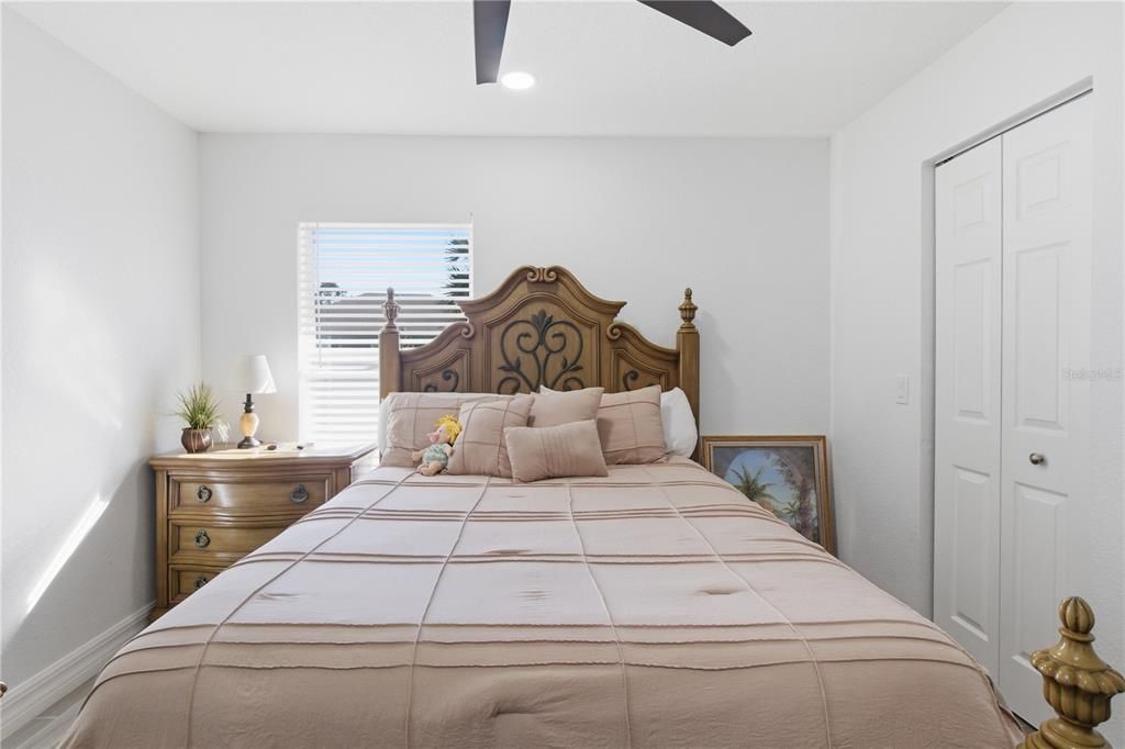 На продажу: $550,000 (3 спален, 2 ванн, 1910 Квадратных фут)