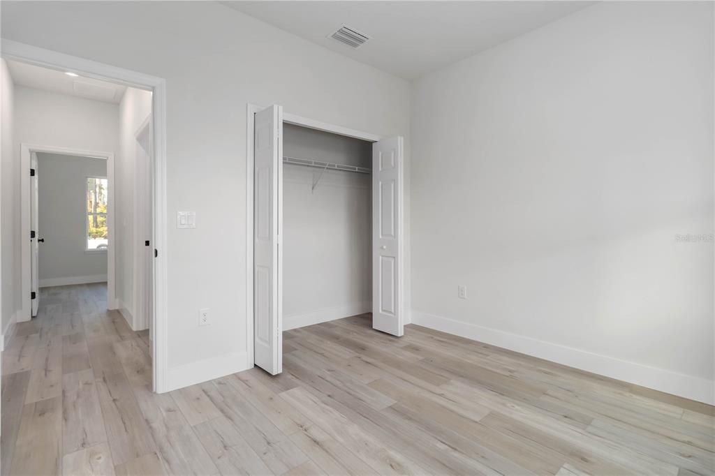 En Venta: $359,900 (4 camas, 3 baños, 1894 Pies cuadrados)