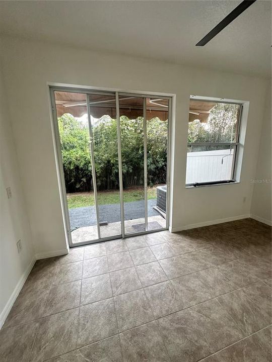 В аренду: $2,300 (3 спален, 3 ванн, 1392 Квадратных фут)