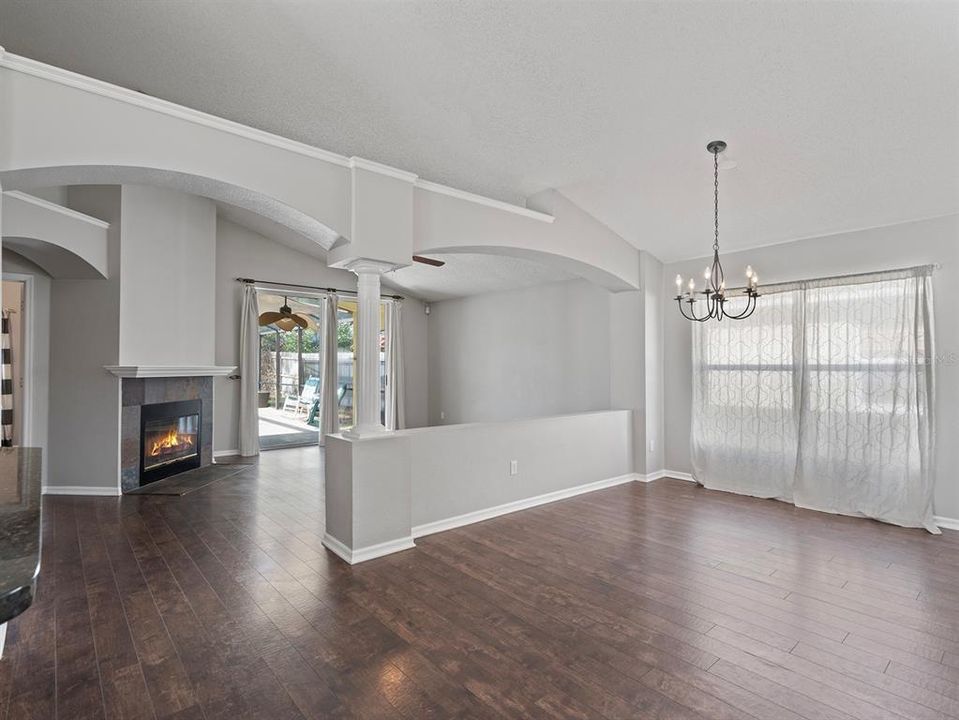 En Venta: $425,000 (4 camas, 2 baños, 1789 Pies cuadrados)