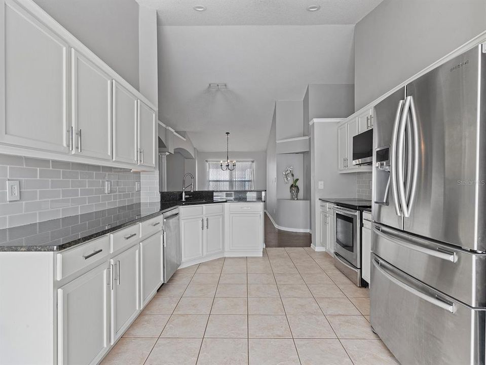 En Venta: $425,000 (4 camas, 2 baños, 1789 Pies cuadrados)