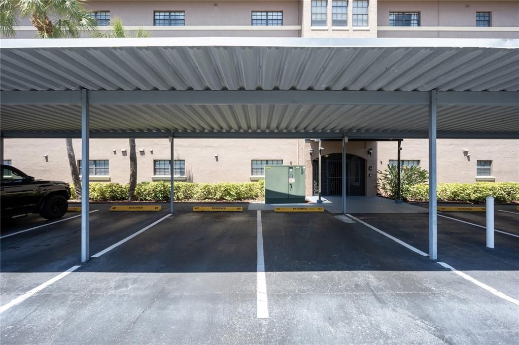 For Sale: $359,900 (2 beds, 2 baths, 1160 Square Feet)