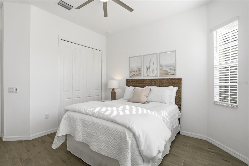 待售: $549,000 (3 贝兹, 2 浴室, 2046 平方英尺)