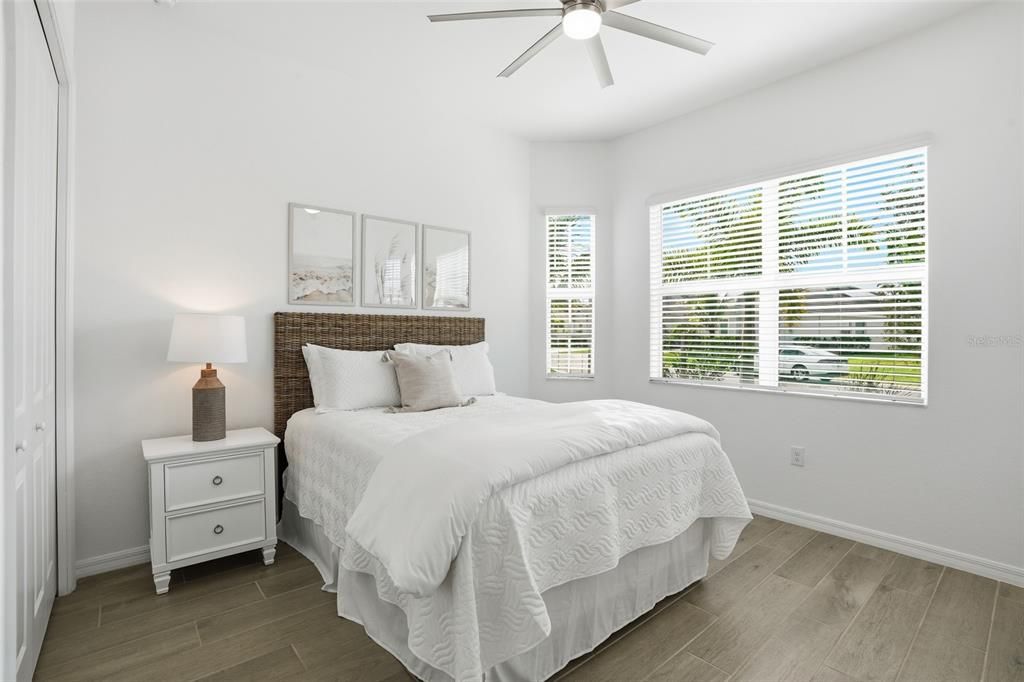 待售: $549,000 (3 贝兹, 2 浴室, 2046 平方英尺)