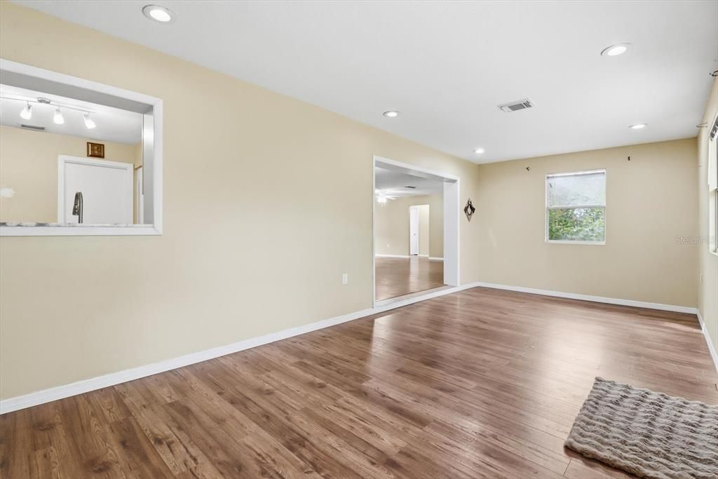 En Venta: $234,900 (3 camas, 2 baños, 1698 Pies cuadrados)