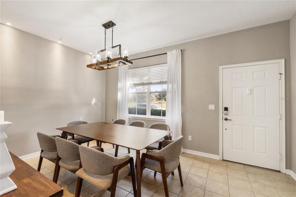 En Venta: $399,900 (3 camas, 2 baños, 1428 Pies cuadrados)