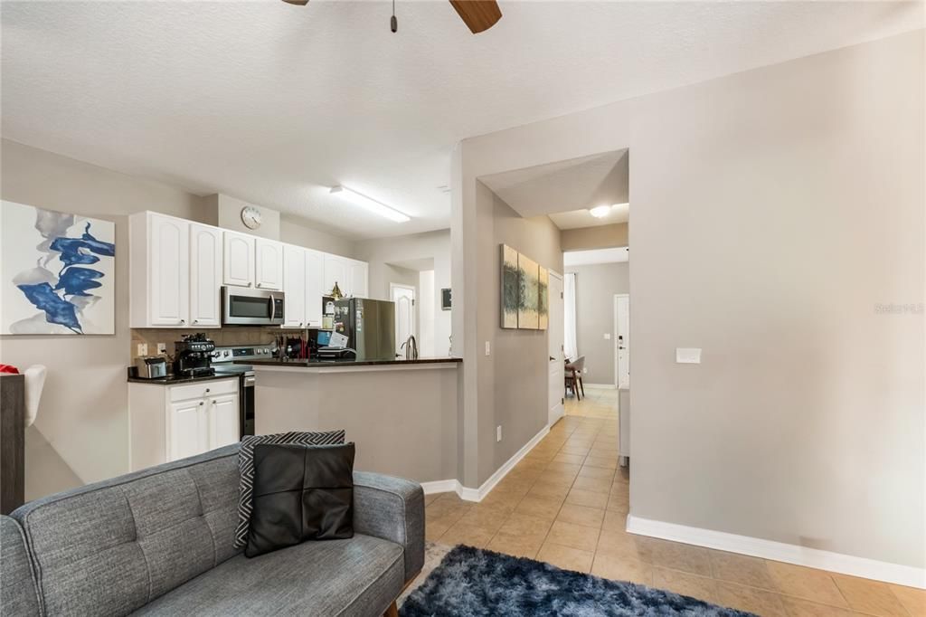 En Venta: $399,900 (3 camas, 2 baños, 1428 Pies cuadrados)