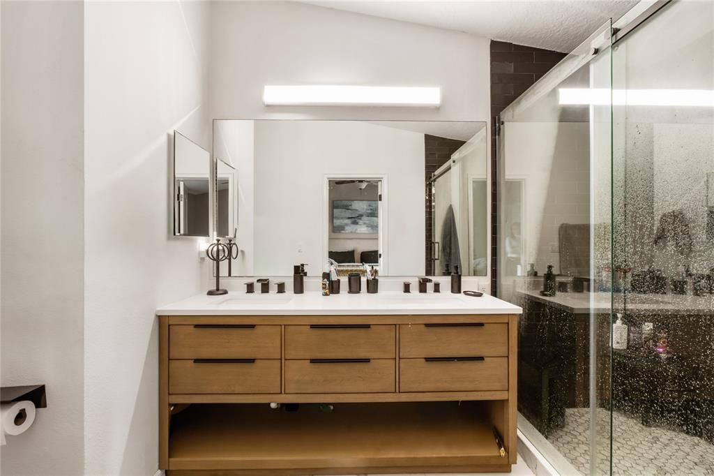 En Venta: $399,900 (3 camas, 2 baños, 1428 Pies cuadrados)