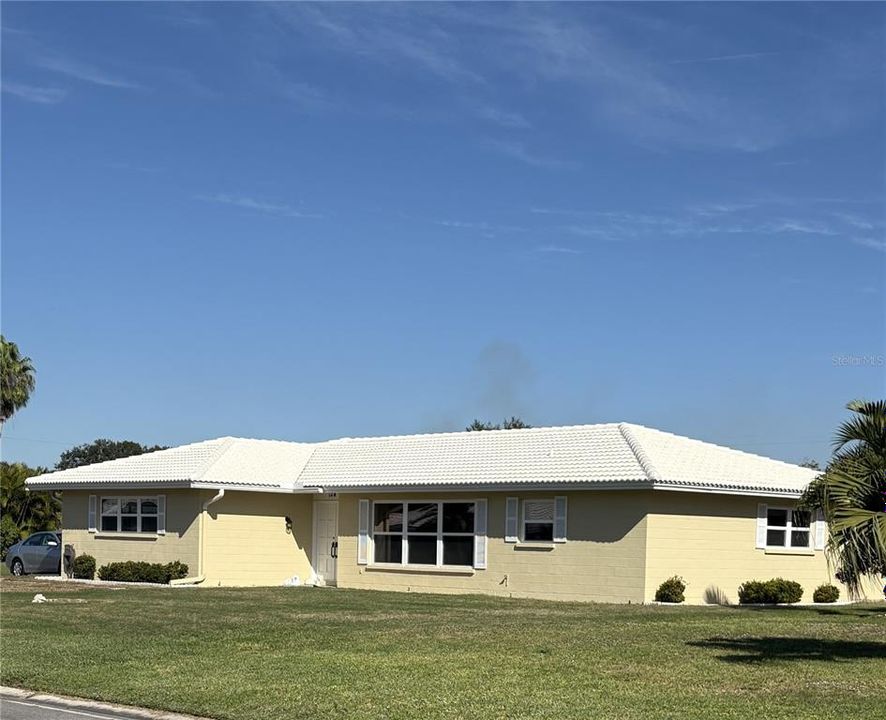 En Venta: $399,950 (2 camas, 2 baños, 1259 Pies cuadrados)