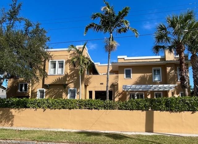 En Venta: $2,399,000 (5 camas, 4 baños, 4152 Pies cuadrados)