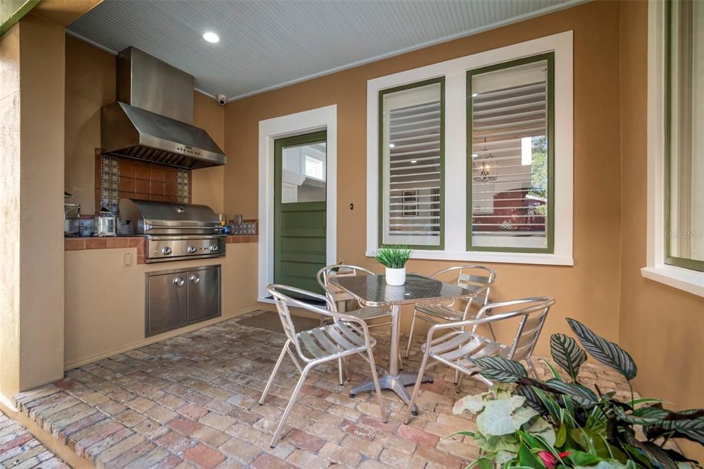 En Venta: $2,399,000 (5 camas, 4 baños, 4152 Pies cuadrados)