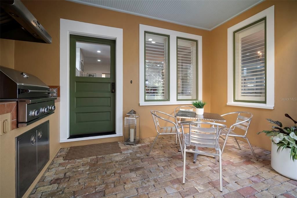 En Venta: $2,399,000 (5 camas, 4 baños, 4152 Pies cuadrados)