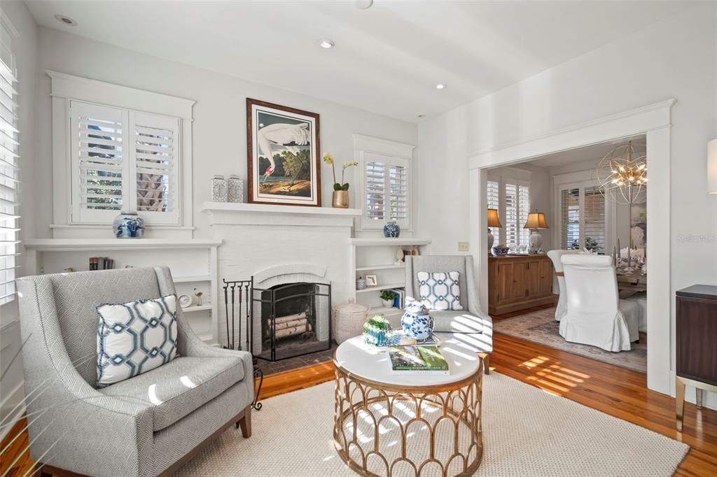 En Venta: $2,399,000 (5 camas, 4 baños, 4152 Pies cuadrados)