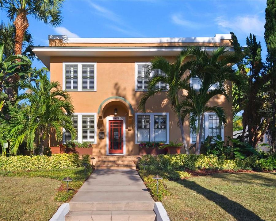 En Venta: $2,399,000 (5 camas, 4 baños, 4152 Pies cuadrados)