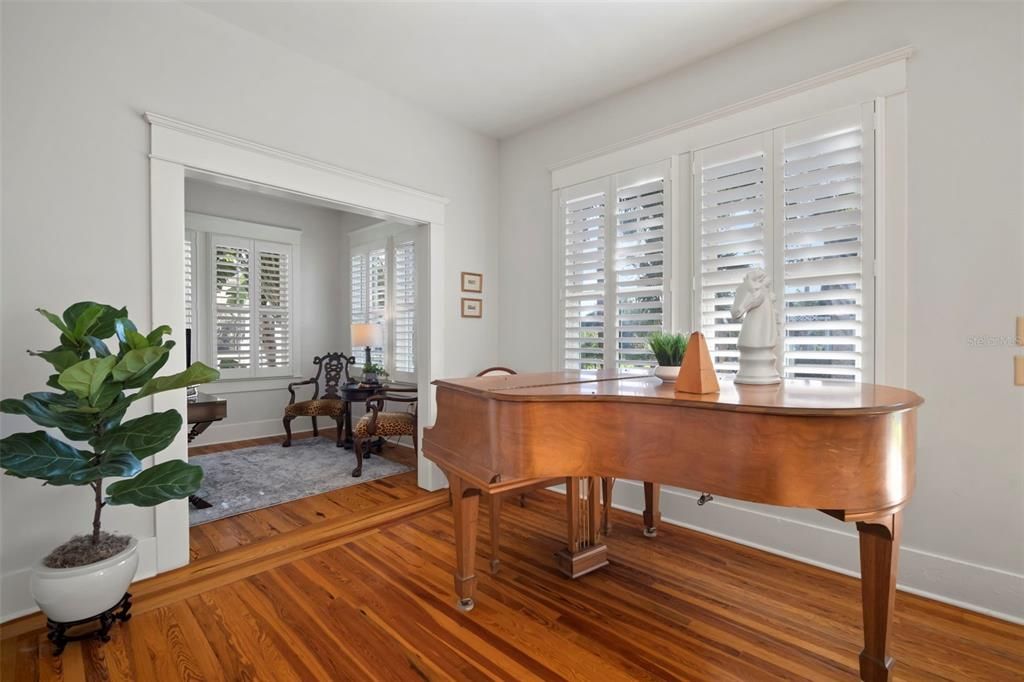 En Venta: $2,399,000 (5 camas, 4 baños, 4152 Pies cuadrados)