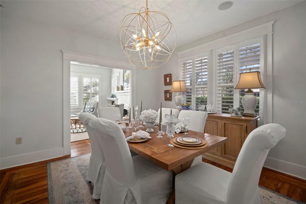 En Venta: $2,399,000 (5 camas, 4 baños, 4152 Pies cuadrados)